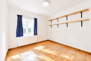 Bedroom- click for photo gallery